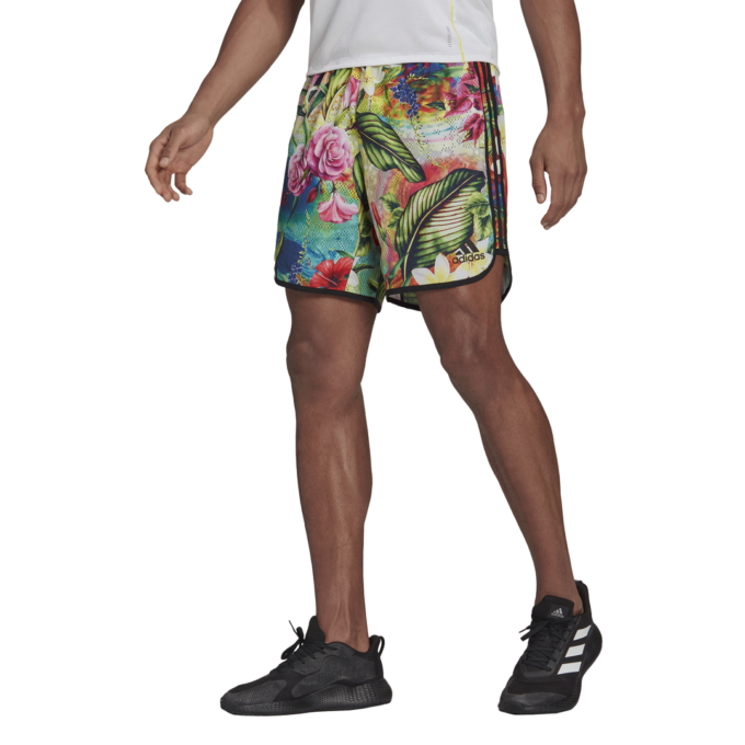 GP1021 APP on model standard white