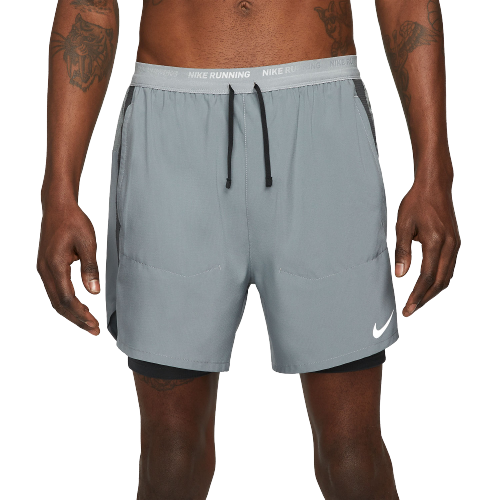 Nike Dri Fit Stride In Pantaloncini Running Uomo Smoke Grey Dm4757 084 A Removebg Preview